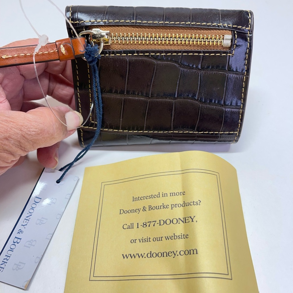 🍓🍓sold🍓🍓Dooney & Bourne Landon Trifold Wallet In Espresso W/Tags, Warranty - Picture 7 of 12